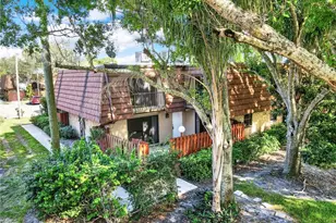 1458 N Lawnwood Cir, Fort Pierce, FL 34950 - Photo 9