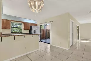 1458 N Lawnwood Cir, Fort Pierce, FL 34950 - Photo 13