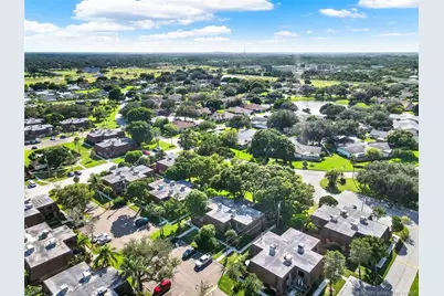 1458 N Lawnwood Circle #24C, Fort Pierce, FL 34950 - Photo 5