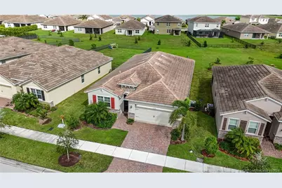 10558 SW Toren Way, Port Saint Lucie, FL 34987 - Photo 3