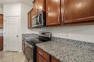 10558 SW Toren Wy, Port Saint Lucie, FL 34987 - Photo 13