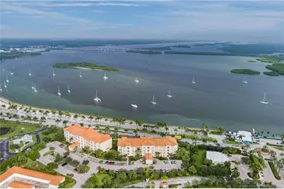 36 Harbour Isle Drive W #PH 4, Fort Pierce, FL 34949 - Photo 3