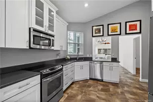 107 Pepper Ln, Jensen Beach, FL 34957 - Photo 7