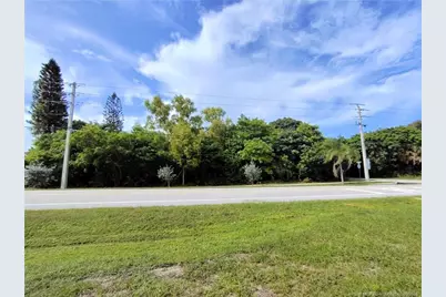 5470 SE Ebbtide Avenue, Stuart, FL 34997 - Photo 7