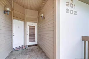 233 NE Edgewater Dr, Stuart, FL 34996 - Photo 11