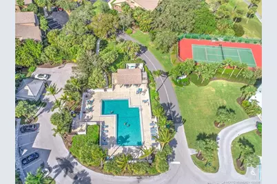 233 NE Edgewater Drive #201, Stuart, FL 34996 - Photo 3