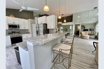 3198 SE Carrick Green Court, Port Saint Lucie, FL 34952 - Photo 9