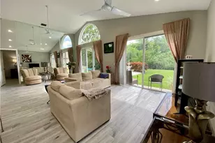 3198 SE Carrick Green Ct, Port Saint Lucie, FL 34952 - Photo 15