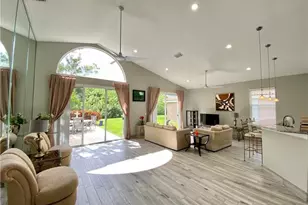 3198 SE Carrick Green Ct, Port Saint Lucie, FL 34952 - Photo 11