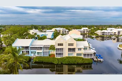 3901 SE Saint Lucie Boulevard #B14, Stuart, FL 34997 - Photo 3