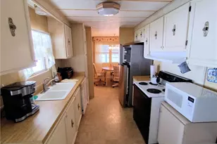 2540 SE Penny Ln, Stuart, FL 34994 - Photo 7