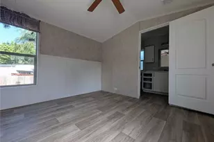 2423 NE Palm Ave, Jensen Beach, FL 34957 - Photo 9