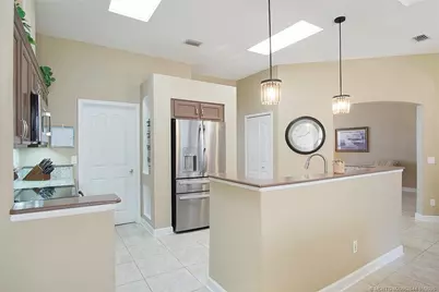 2097 SE Dranson Circle, Port Saint Lucie, FL 34952 - Photo 15