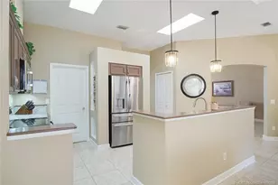 2097 SE Dranson Cir, Port Saint Lucie, FL 34952 - Photo 15