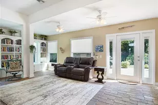 2097 SE Dranson Cir, Port Saint Lucie, FL 34952 - Photo 17