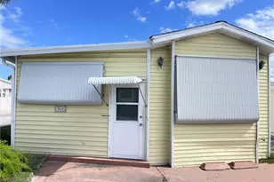 943 Nettles Blvd, Jensen Beach, FL 34957 - Photo 3