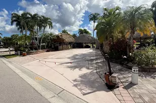 469 NW Sandtrap Ln, Port Saint Lucie, FL 34986 - Photo 1