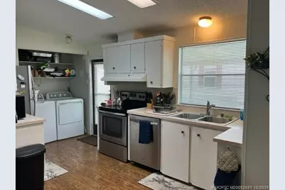 6201 Holly Lane, Lantana, FL 33462 - Photo 5