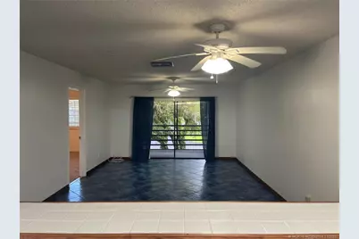 1290 SE Parkview Place #A9, Stuart, FL 34994 - Photo 7