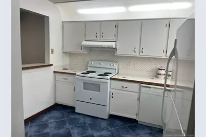 1290 SE Parkview Place #A9, Stuart, FL 34994 - Photo 11