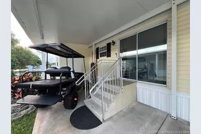 162 Plantation Boulevard, Lake Worth, FL 33467 - Photo 11