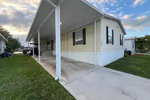 162 Plantation Blvd, Lake Worth, FL 33467 - Photo 9