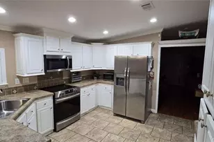 162 Plantation Blvd, Lake Worth, FL 33467 - Photo 3