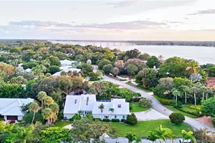 9 Quail Run Ln, Stuart, FL 34996 - Photo 1