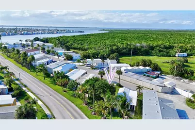 2105 Nettles Boulevard, Jensen Beach, FL 34957 - Photo 9