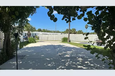 2105 Nettles Boulevard, Jensen Beach, FL 34957 - Photo 5