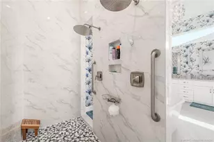 2505 NE Evinrude Cir, Jensen Beach, FL 34957 - Photo 27