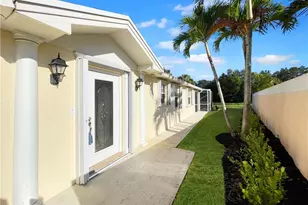 8457 SE Retreat Dr, Hobe Sound, FL 33455 - Photo 33