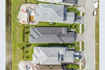 369 SE Fascino Circle, Port Saint Lucie, FL 34984 - Photo 5