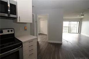 2083 NE Collins Cir, Jensen Beach, FL 34957 - Photo 9