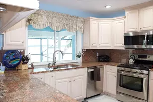 2744 NW Howard Creek Ln, Stuart, FL 34994 - Photo 11