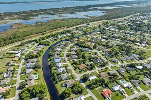 2932 SE Buccaneer Cir, Port Saint Lucie, FL 34952 - Photo 51