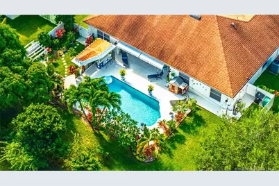 1757 SW Alberca Lane, Port Saint Lucie, FL 34953 - Photo 3