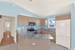 551 Nettles Blvd, Jensen Beach, FL 34957 - Photo 9