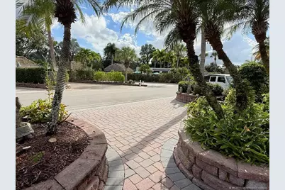 492 NW Boundary Drive, Port Saint Lucie, FL 34986 - Photo 11