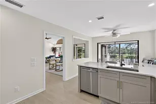 6404 SE Brandywine Ct, Stuart, FL 34997 - Photo 11