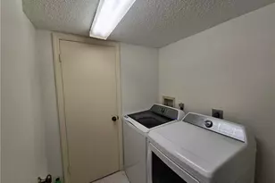 316 NE Edgewater Dr, Hutchinson Island, FL 34996 - Photo 17