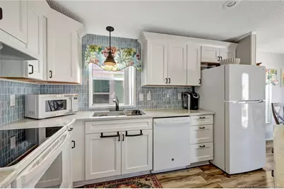 716 Nettles Boulevard, Jensen Beach, FL 34957 - Photo 15