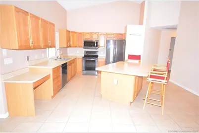 321 SE Cork Road, Port Saint Lucie, FL 34984 - Photo 3