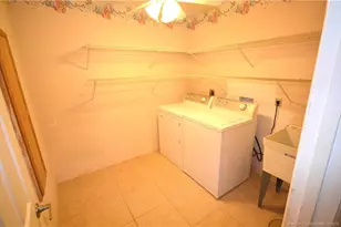 321 SE Cork Rd, Port Saint Lucie, FL 34984 - Photo 15