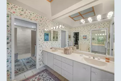 5011 SE Brandywine Way, Stuart, FL 34997 - Photo 11