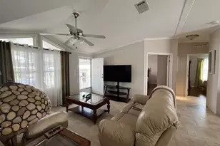 6120 Holly Ln, Lantana, FL 33462 - Photo 5