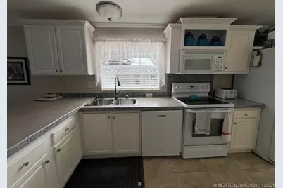 6120 Holly Lane, Lantana, FL 33462 - Photo 39