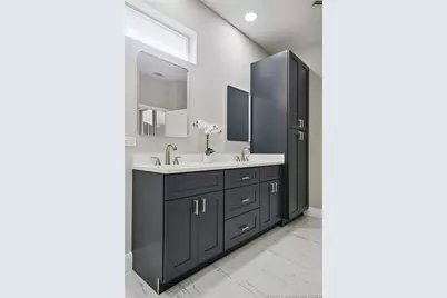 1018 Carolina Circle SW, Vero Beach, FL 32962 - Photo 17