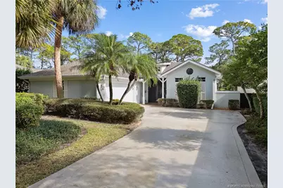 1018 Carolina Circle SW, Vero Beach, FL 32962 - Photo 37