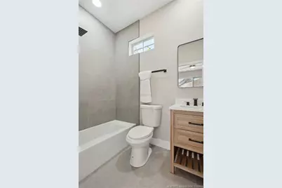 1018 Carolina Circle SW, Vero Beach, FL 32962 - Photo 23